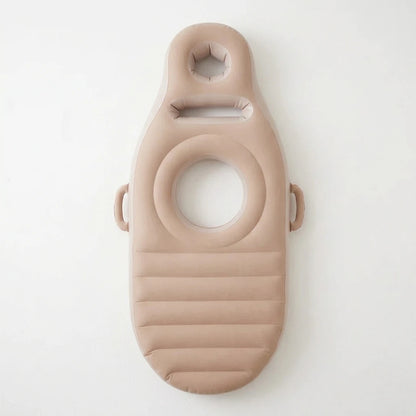 BédouNest - Confort ultime pour futures mamans BédouNest pou, matelas beige avec ouverture et poignées.